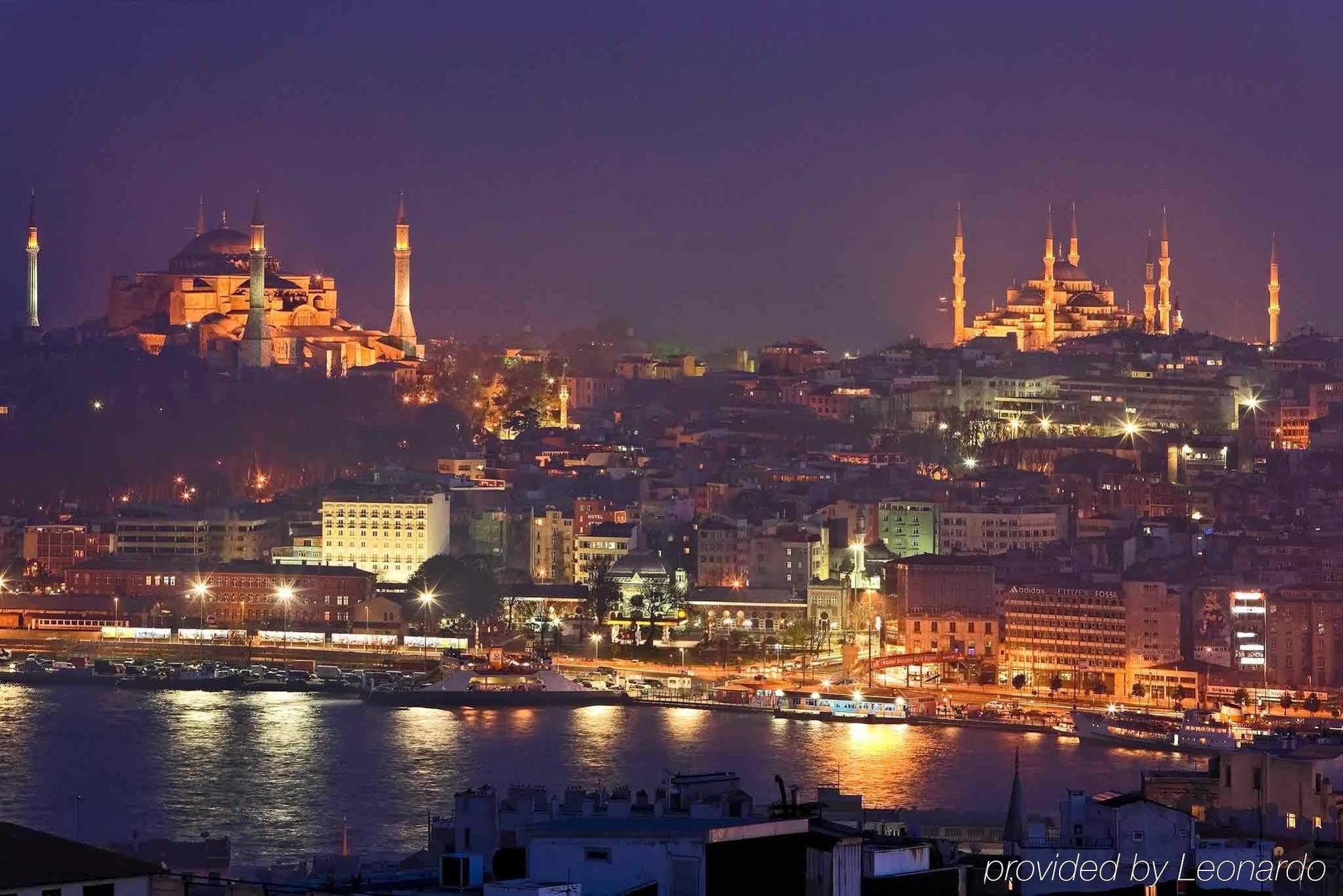 فندق اسطنبولفي  إيبيس إسطنبول زيتنبورنو المظهر الخارجي الصورة