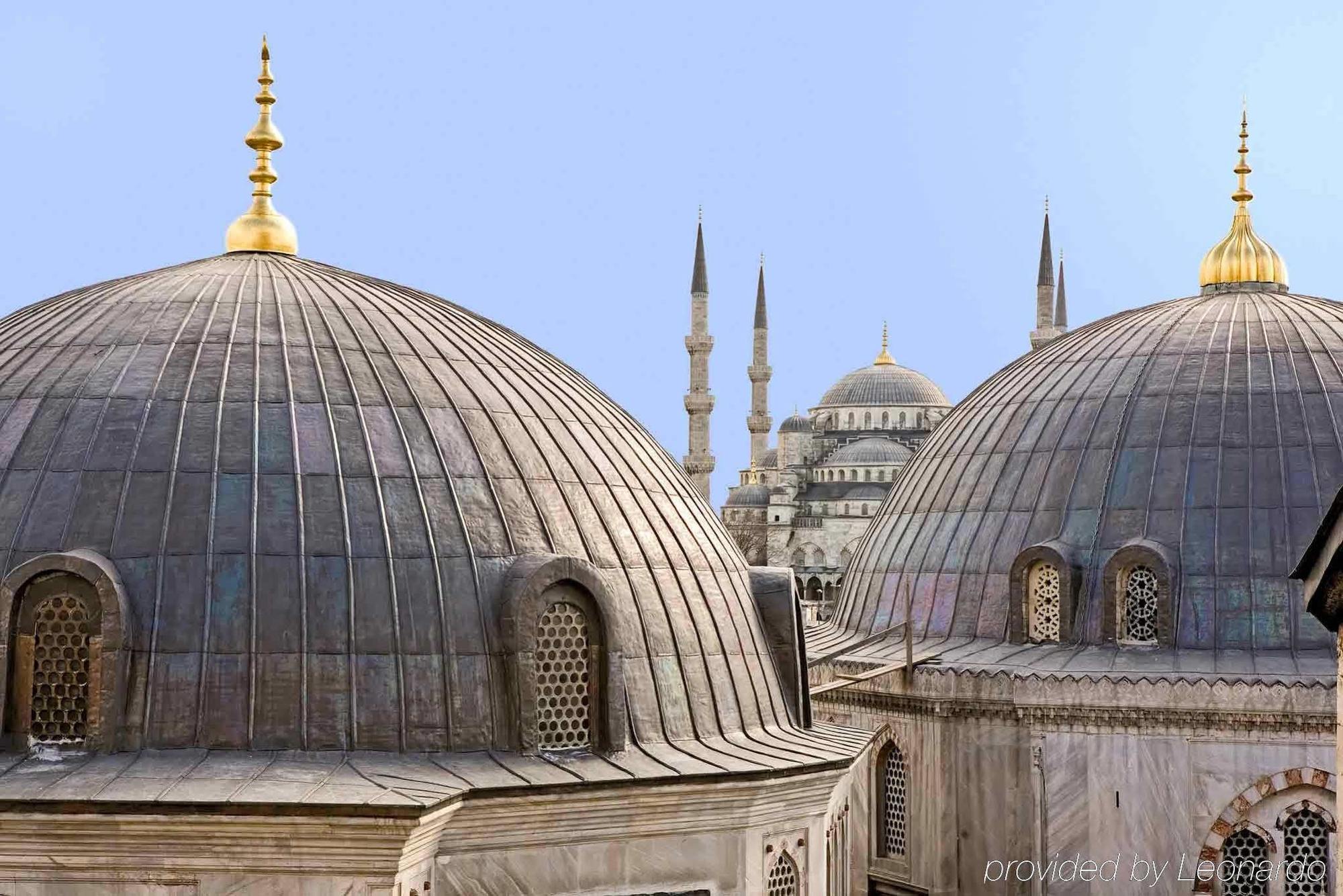 فندق اسطنبولفي  إيبيس إسطنبول زيتنبورنو المظهر الخارجي الصورة